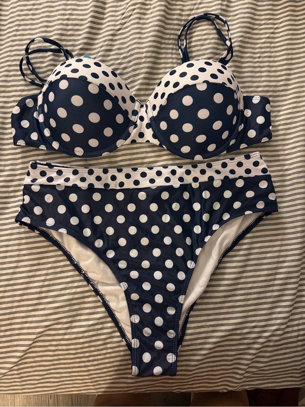 NWT CUPSHE - XL - Polka Dot Navy & White Women’s Bikini Set